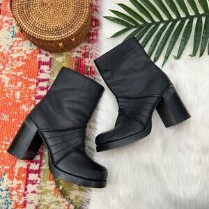 Amazing Vintage Y2K 2000s Candies Black Chunky Platform Leather Boots 9
